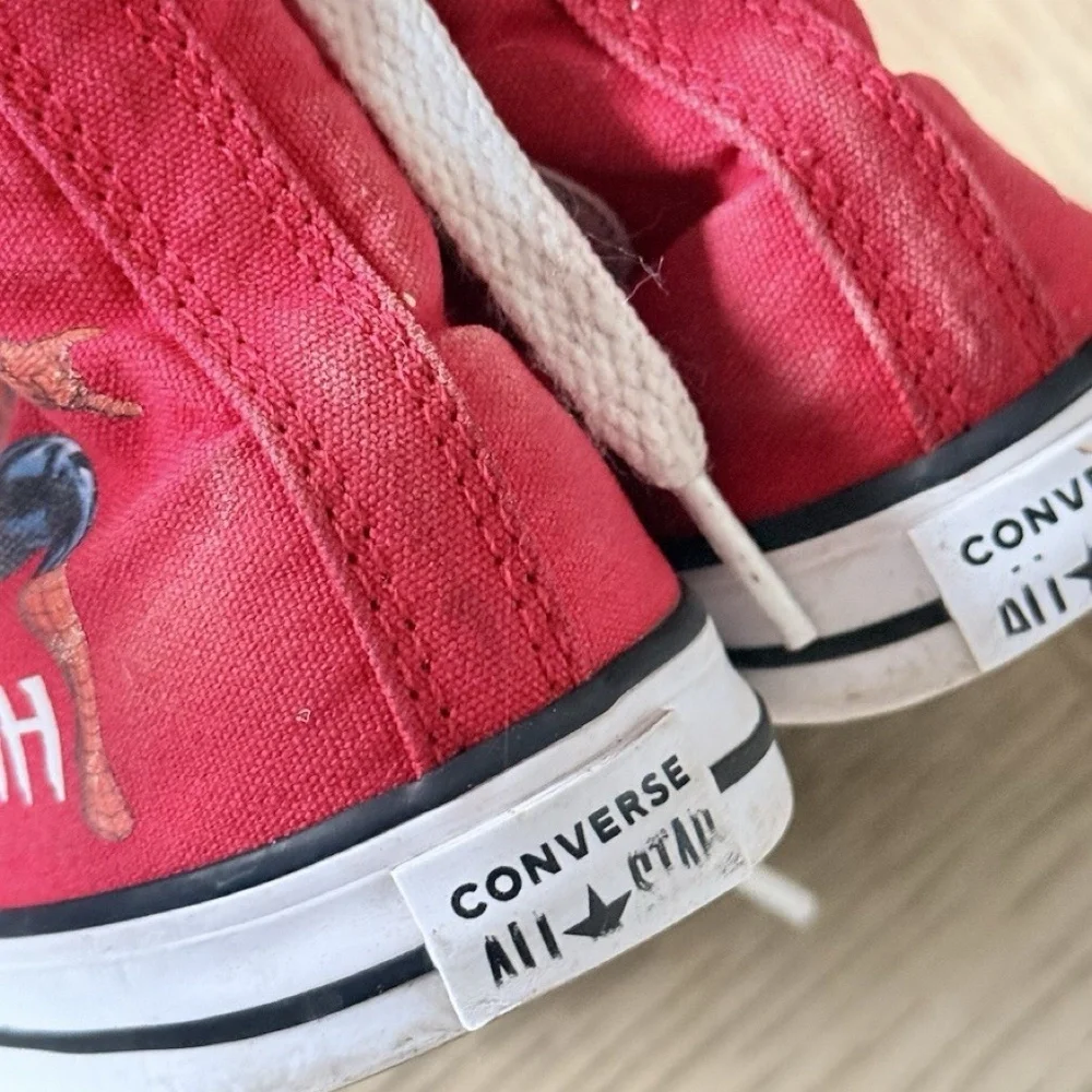 Kid Converse high-top Personalized( Siah))Red Spider Man Size 8